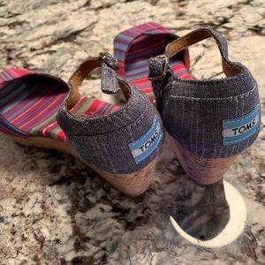 Toms wedge sandles